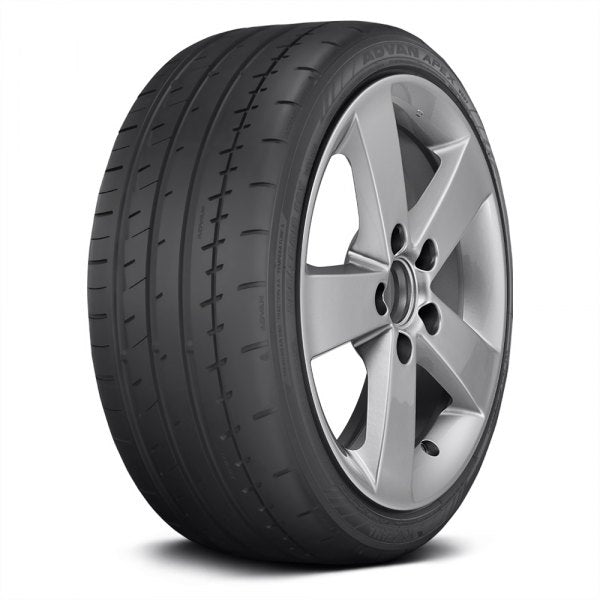235/40R19 Yokohama Advan Apex V601 Load Range XL 110160120