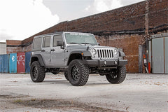 Rough Country 4 in Suspension Lift Kit w/Shocks - 68140