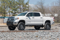 Rough Country 6 in Suspension Lift Kit w/Shocks - 75231
