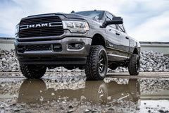 Rough Country 2.5 in Front Leveling Kit - 37735