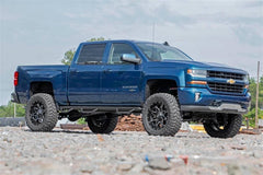 Rough Country 7 in Suspension Lift Kit - 23750