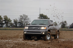 Rough Country 2.5 in Suspension Lift Kit w/Shocks - 75070