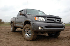 Rough Country 2.5 in Suspension Lift Kit w/Shocks - 75070