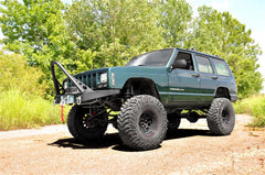 Rough Country 6.5 in X-Series Suspension Lift Kit w/Shocks - 69620