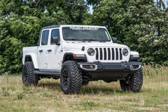 Rough Country 2.5 in Suspension Lift Kit w/Shocks - 64830B