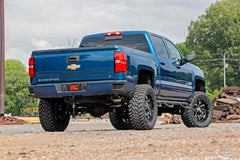 Rough Country 7 in Suspension Lift Kit w/Shocks - 18750