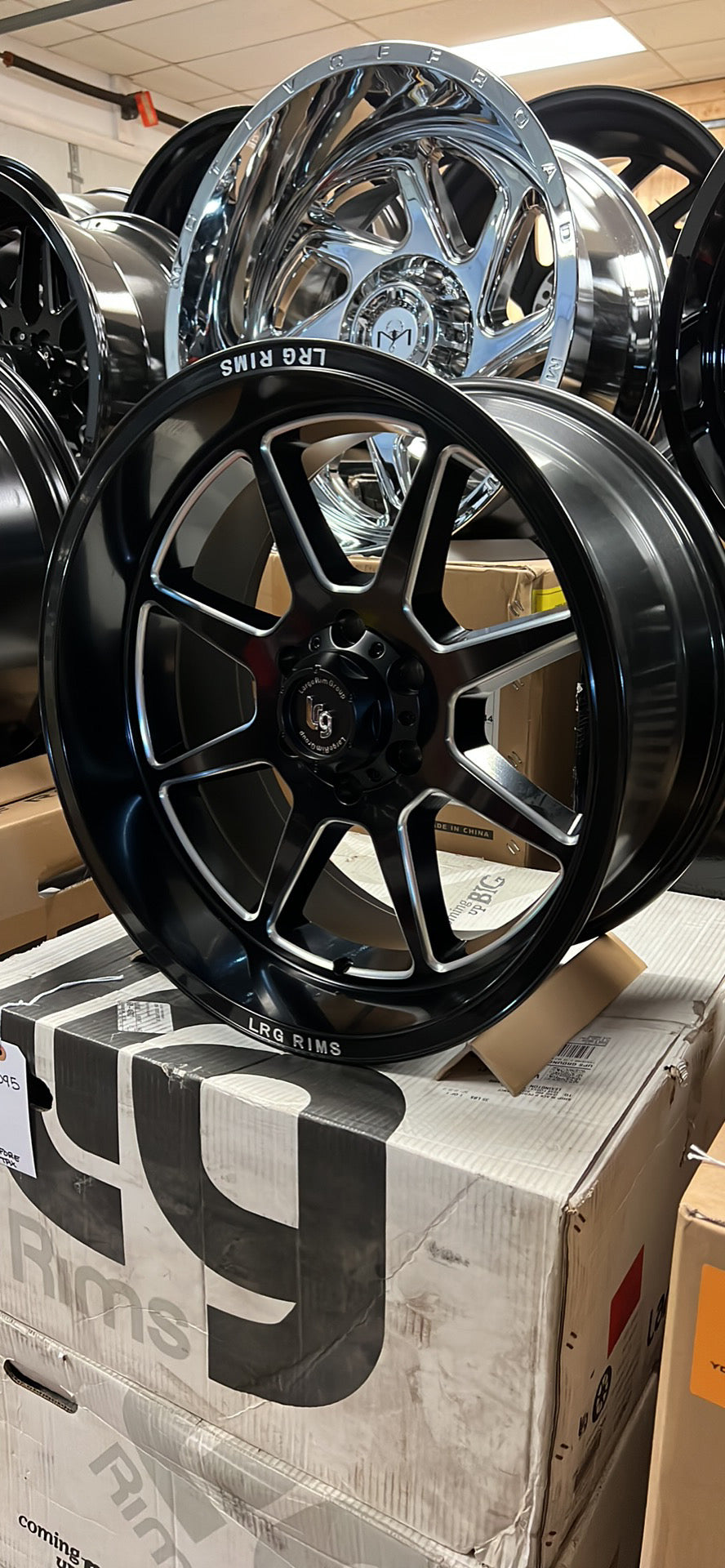 20x10 6x135 LRG Blade Milled