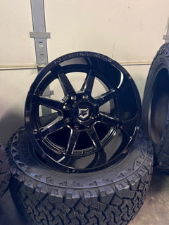 20x12 8x6.5 Gear 762BM Pivot