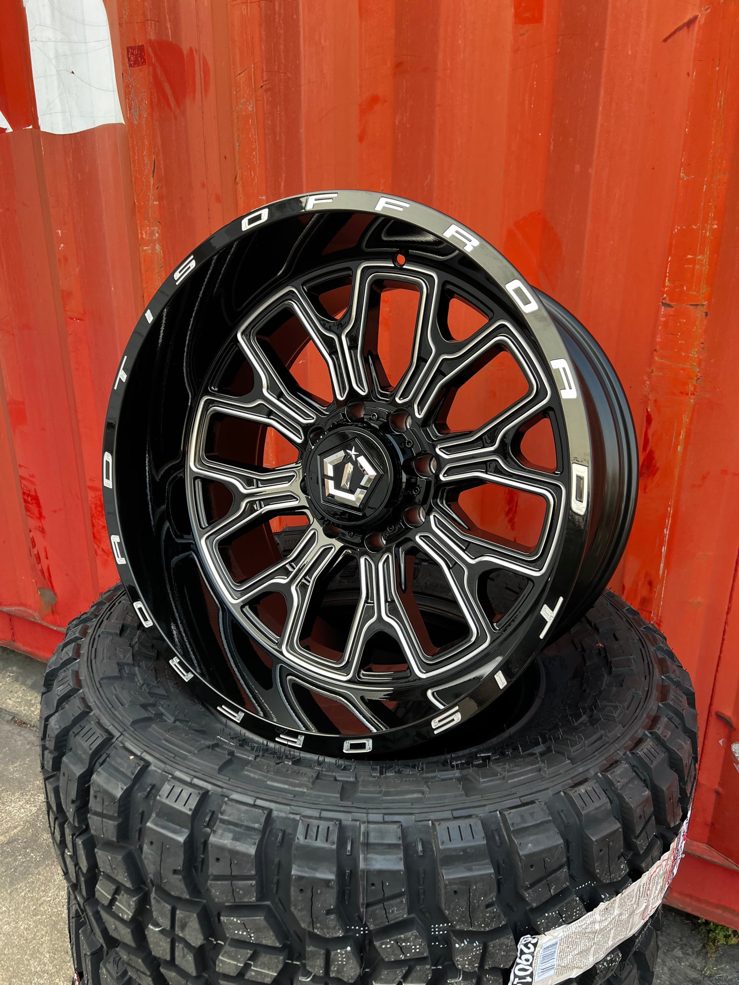 22x12 8x6.5 TIS 560BM