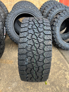 285/70R17E      VENOM SWAMPTHING X-A/T LRE RWL 19280